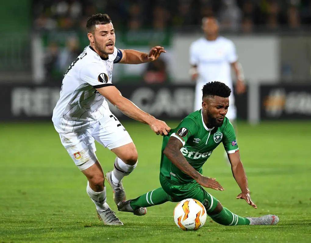 不禁让人联 不禁让人联